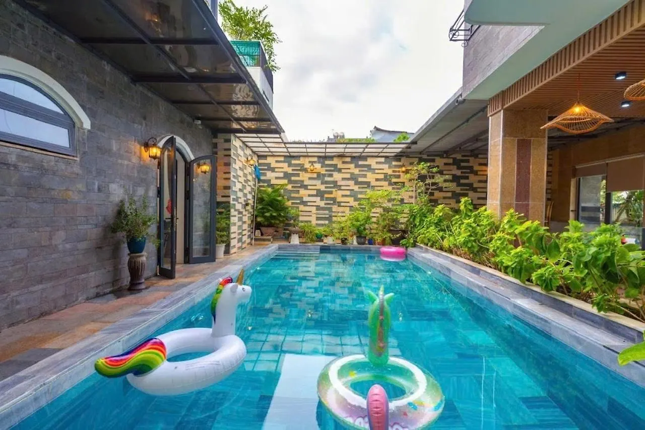 Villa Gr Gan Trung Tam Da Nang